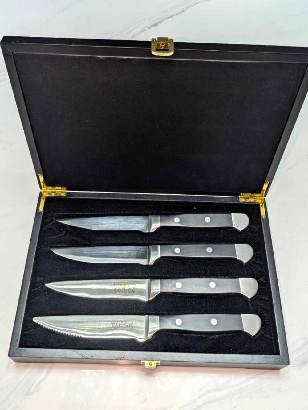 NEW The Capital Grille 4-Piece Steak Knife Set - Premium Heavy Duty
